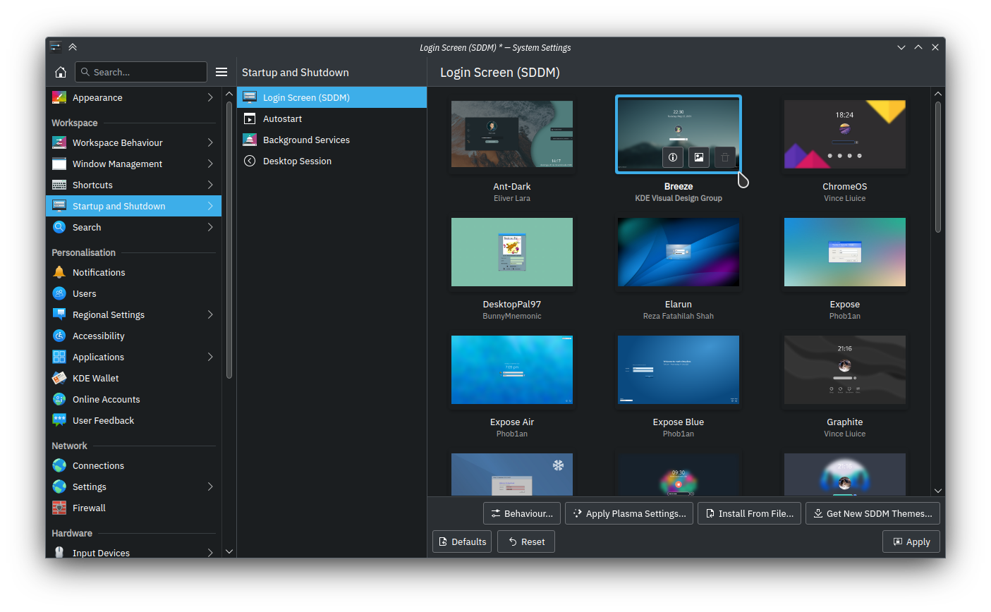 System Settings window with the Login Screen (SDDM) settings in the Startup and Shutdown category open

A mouse cursor selects the Breeze SDDM theme preview, which has a blue outline around it.